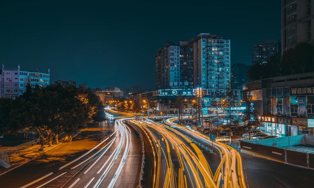 公司的夜 一等奖.jpg